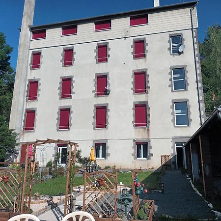 Appartement Chaleureux De 82M2 Proche De Vulcania Pontaumur ภายนอก รูปภาพ