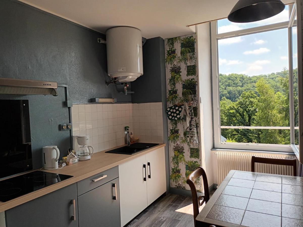 Appartement Chaleureux De 82M2 Proche De Vulcania Pontaumur ภายนอก รูปภาพ